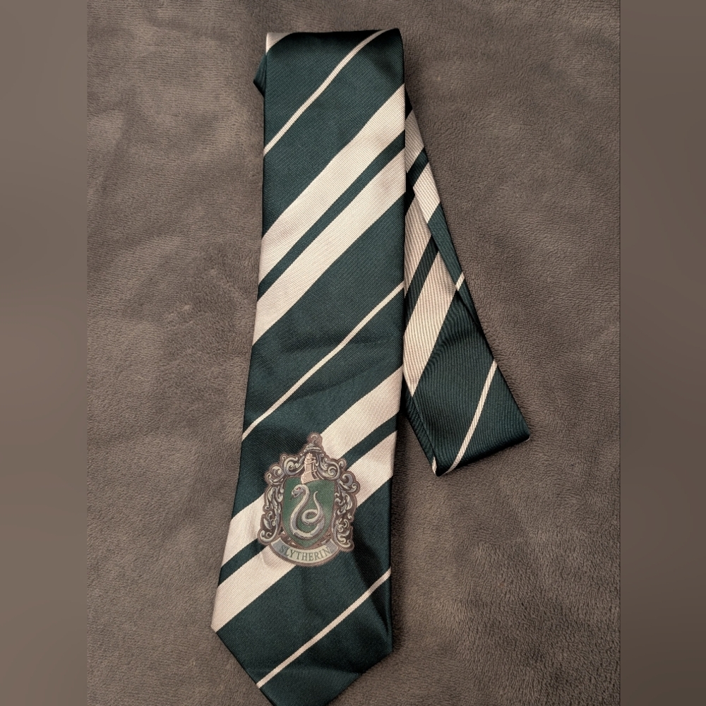 Harry Potter Slytherin Tie